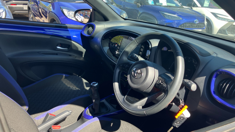 Toyota Aygo X 1.0 VVT-i Edge 5dr Petrol Hatchback